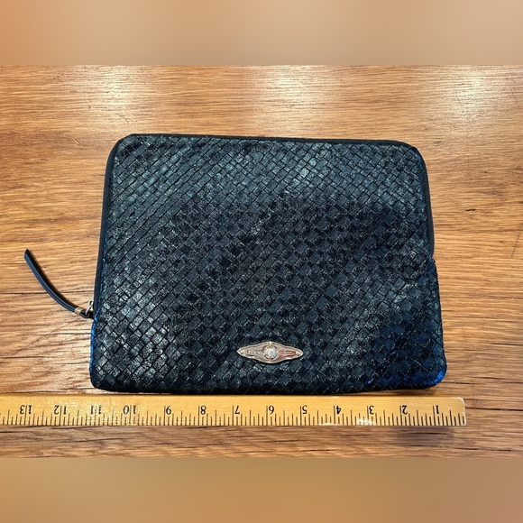 Elliott Lucca Black Woven Tablet Case - Picture 6 of 6